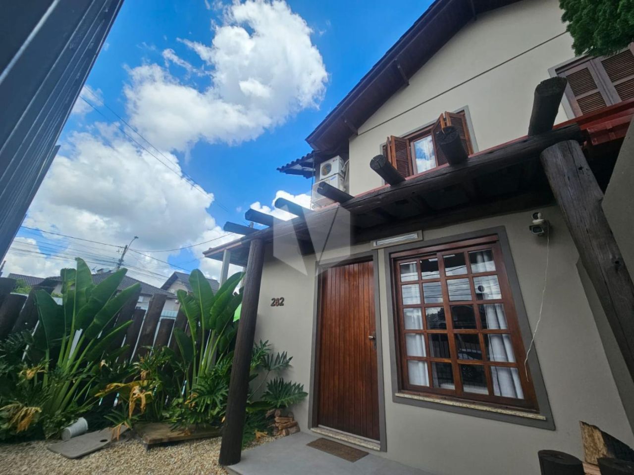 DUPLEX BAIRRO CASTELO BRANCO